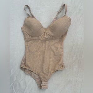 Maidenform Beige Lace Bodysuit US Women’s 38C
